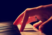 足球报：中国澳门U23受邀参加中冠，分在G组不参与晋级.